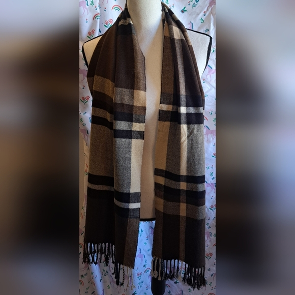 Vintage Burberry Brown & Tan Nova Plaid Cashmere Casual Prep Neutral Scarf Wrap - Picture 2 of 7